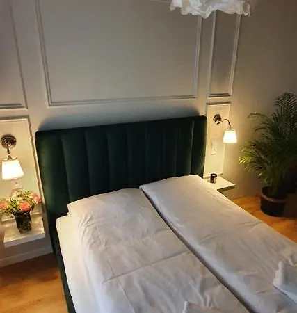 Apartment Meta 12